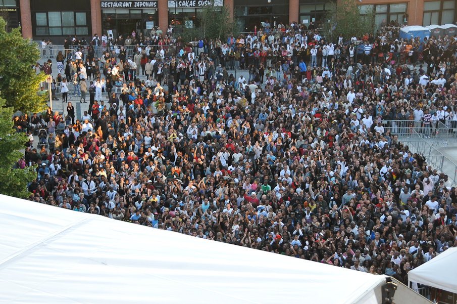 Fete de la Musique Evry 2009 - La Foule 049.jpg